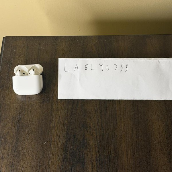 Apple AirPods (4th Gen) - Active Noise Cancellation
