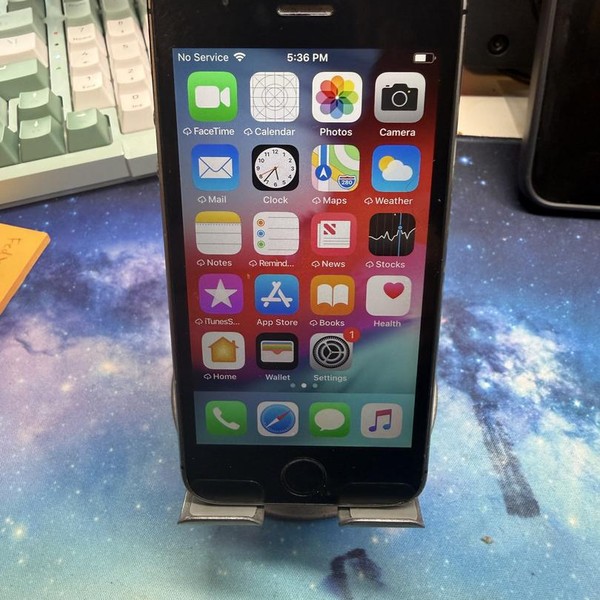 Apple iPhone 5S - Straight Talk, 16 GB, Grey, A1453, CDMA
