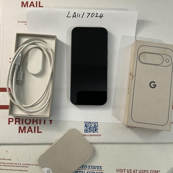 Google Pixel 10 - Verizon, 128 GB, Obsidian, GLBW0