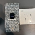 Mint Apple Watch SE 2nd Gen 40mm - Unlocked, Midnight, A2726 - Cellular, Aluminum