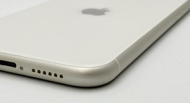 Fair
													Apple iPhone 11 - Unlocked, White, 128 GB, A2111, photo 5 of 7