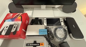 Mint
													Nintendo Switch - OLED - White, 64 GB, photo 3 of 9