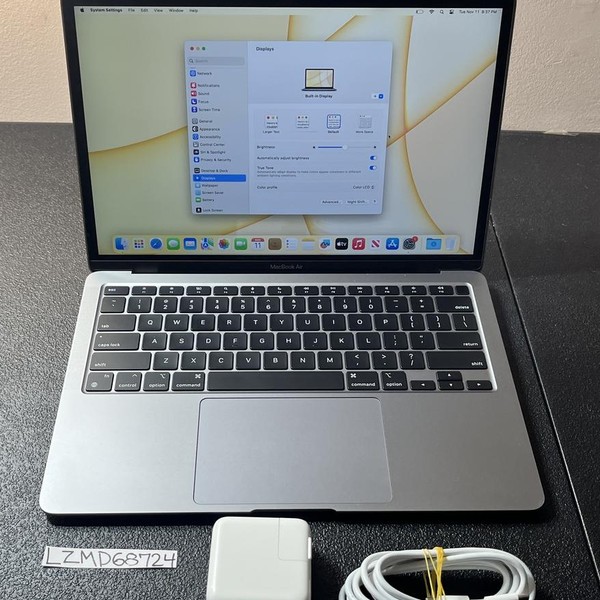 MacBook Air 2020 - 13 inch - 128 GB, Gray, 8 GB, Apple M1