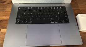 Mint
													MacBook Pro 2021 - 16" - Apple M1 Pro 10-core, Gray, 512 GB, 32 GB, photo 3 of 8