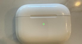 Used
													Apple AirPods Pro 2nd Gen - Lightning, photo 5 of 5