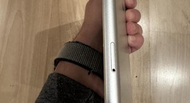 Mint
													Apple iPad Air - AT&T, Silver, 32 GB, photo 5 of 8