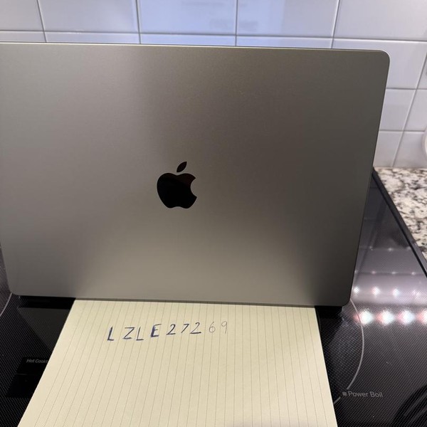 MacBook Pro 2021 - 16 inch - 1 TB, Gray, 16 GB, Apple M1 Pro 10-core