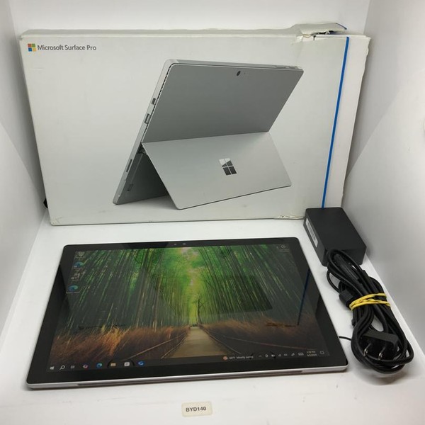 Microsoft Surface Pro 4 - 12.3 Inch - Wi-Fi, Silver, 256 GB, 8 GB