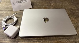 Mint
													MacBook Air 2022 (M2) - 13" - Apple M2, Silver, 256 GB, 8 GB, photo 3 of 20