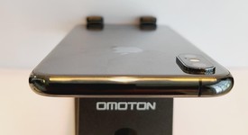 Good
													Apple iPhone Xs - Unlocked, Gray, 64 GB, A1920, photo 4 of 7