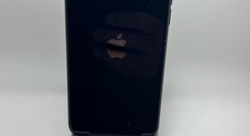 Good
													Apple iPhone SE 3rd Gen 2022 - Unlocked, Midnight, 64 GB, A2595, photo 2 of 6