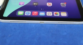 Good
													Apple iPad 10th Gen - Wi-Fi, Silver, 64 GB, A2696, photo 2 of 8