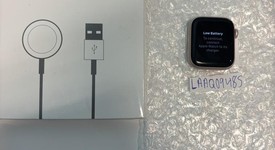 Good
													Apple Watch Series 5 40mm - Unlocked, Gold, A2094 Cellular, Aluminum, photo 2 of 7