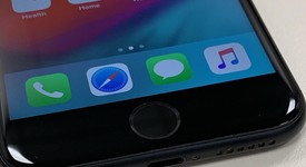 Fair
													Apple iPhone 7 - AT&T, Black, 32 GB, A1778, photo 2 of 9