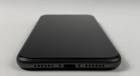 Good
													Apple iPhone 11 - Unlocked Non-US, Black, 64 GB, A2221, photo 5 of 6