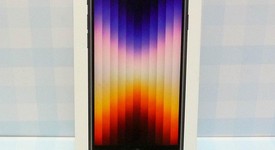 New
													Apple iPhone SE 3rd Gen 2022 - US Cellular, Midnight, 64 GB, A2595, photo 1 of 4