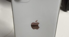 Good
													Apple iPhone 11 - AT&T, White, 128 GB, A2111, photo 3 of 9