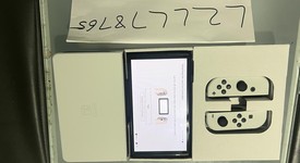 Mint
													Nintendo Switch - OLED - White, 64 GB, photo 1 of 12