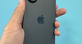 Mint
													Apple iPhone 17 - Cricket, Black, 256 GB, A3258, photo 2 of 6