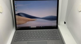 Good
													Microsoft Surface Laptop 4 - Ryzen 5, Platinum, 256 GB, 16 GB, 13.5", photo 1 of 10