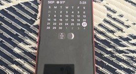 Mint
													Samsung Galaxy Z Flip7 - Unlocked, Coral, 512 GB, 12 GB, SM-F766U1, photo 4 of 9
