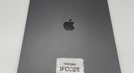 Good
													Apple iPad Pro 12.9" 5th Gen 2021 - Unlocked, Gray, 128 GB, photo 4 of 9