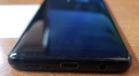 Good
													Samsung Galaxy S9 - Unlocked, Black, 64 GB, SM-G960U1, photo 3 of 5