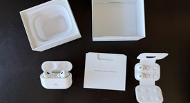 Used
													Apple AirPods Pro 2 - Lightning, photo 5 of 8