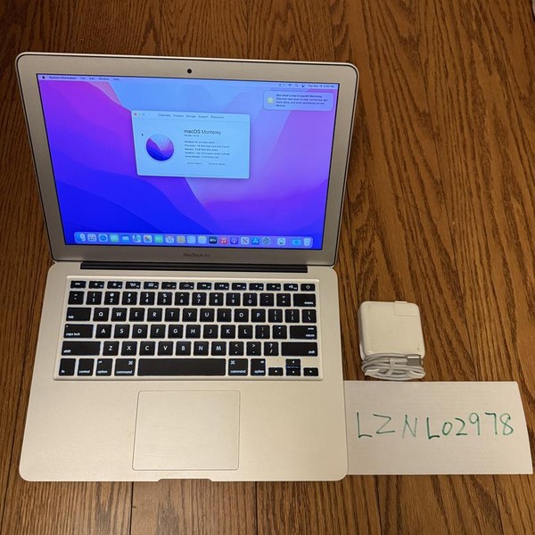 MacBook Air 2017 - 13 inch - 128 GB, Silver, 8 GB, Intel Core i5