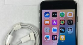 Mint
													Apple iPhone SE 3rd Gen 2022 - Unlocked, Midnight, 64 GB, A2595, photo 2 of 10