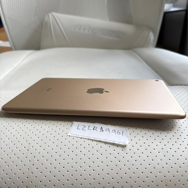 Apple iPad Mini 4 - Wi-Fi, 32 GB, Gold