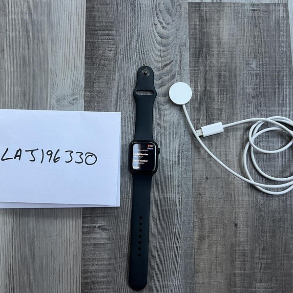 Apple Watch SE (2nd Gen) 40mm - Midnight, A2722 - GPS, Aluminum