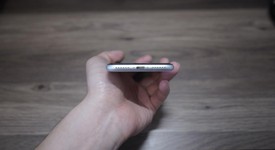 Mint
													Apple iPhone SE 2nd Gen 2020 - Unlocked, White, 64 GB, A2275, photo 4 of 12