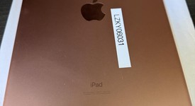 Good
													Apple iPad 7th Gen - Unlocked, Gold, 32 GB, A2200, photo 6 of 6
