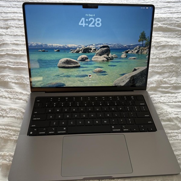 MacBook Pro 2023 - 14 inch - 512 GB, Gray, 16 GB, Apple M2 Pro 10-core