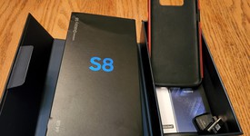 Good
													Samsung Galaxy S8 - Unlocked, Black, 64 GB, 4 GB, SM-G950U1, photo 2 of 7