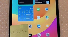 Good
													Apple iPad Pro 12.9" 2nd Gen 2017 - Unlocked, Gray, 64 GB, photo 2 of 9