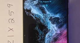 Mint
													Samsung Galaxy S22 Ultra - AT&T, Black, 256 GB, 12 GB, SM-S908U, photo 1 of 9
