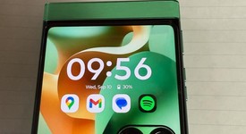 Good
													Motorola Razr (2025) - Total by Verizon, Green, 256 GB, 8 GB, photo 2 of 4