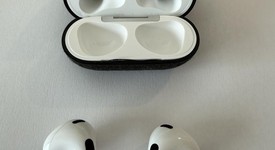 Used
													Apple AirPods 3rd Gen - Lightning Case, photo 4 of 4