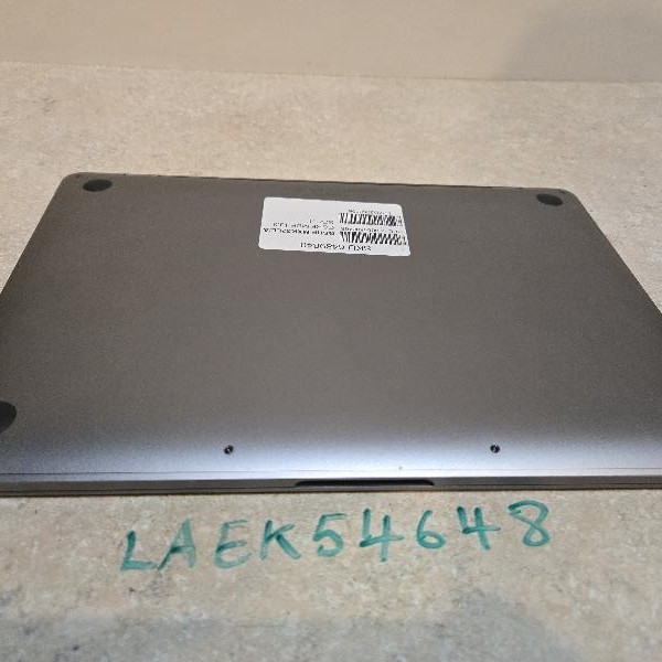 MacBook Pro 2020 - 13 inch - 256 GB, Gray, 8 GB, Intel Core i5