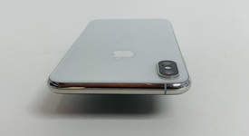 Good
													Apple iPhone Xs Max - Unlocked, Silver, 256 GB, A1921, photo 5 of 9
