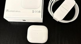 Used
													Apple AirPods 3rd Gen - MagSafe Case, photo 4 of 4