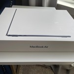 New MacBook Air 2025 (M4) - 13 inch - 512 GB, Midnight, 16 GB, Apple M4