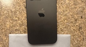 Mint
													Apple iPhone 16 Pro - Unlocked, Black, 128 GB, A3083, photo 3 of 9