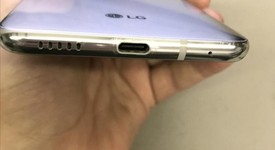 Fair
													LG V30 - Verizon, Silver, 64 GB, VS996, photo 5 of 7
