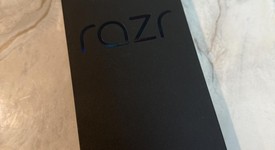 Mint
													Motorola Razr (2025) - Unlocked, Blue, 256 GB, 8 GB, photo 5 of 7