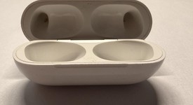 Used
													Apple AirPods Pro 2 - Lightning, photo 5 of 13