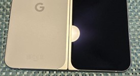 Mint
													Google Pixel 9 Pro Fold - Unlocked, Porcelain, 512 GB, GGH2X, photo 3 of 5