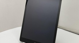 Fair
													Apple iPad 8th Gen - Unlocked, Gray, 32 GB, A2428, photo 2 of 8